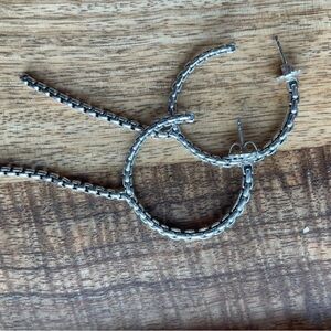 Jai by John Hardy Sterling Silver 925 Box Chain Hoop Earrings With A Dangle